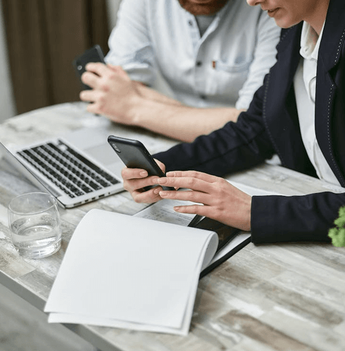 Netstone Tradevo support team illustration